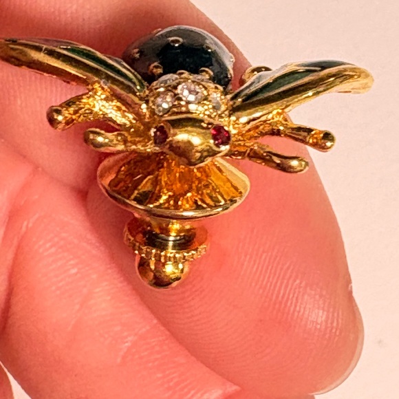 Vintage Gold tone and Green enameled fly Insect Brooch - Picture 6 of 8